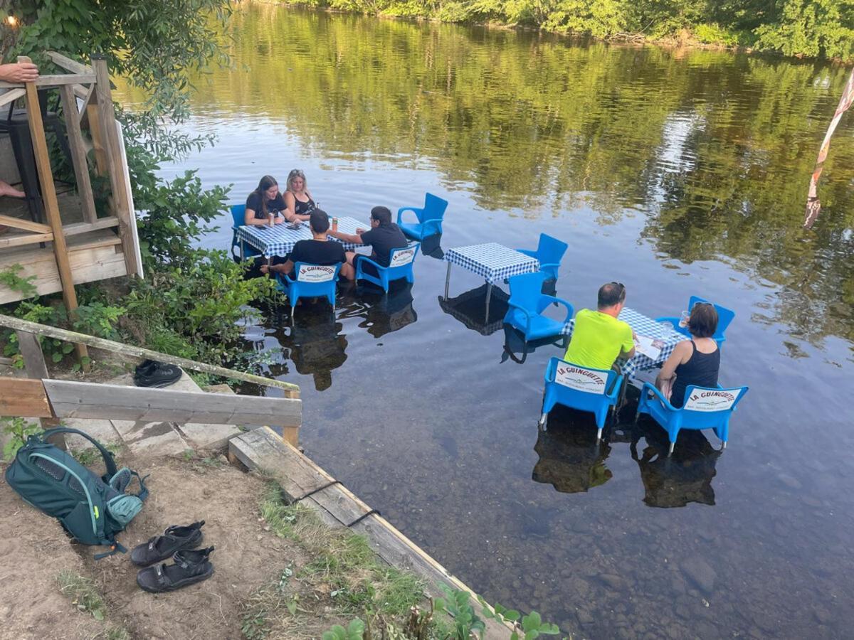 Tonneau Herbergement Insolite Au Camping Des Nieres Ebreuil ภายนอก รูปภาพ